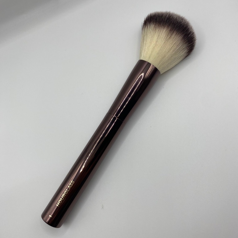 HOURGLASS❣️ cosmetic NO.1 POWDER blush bronzer brush brand new makeup.